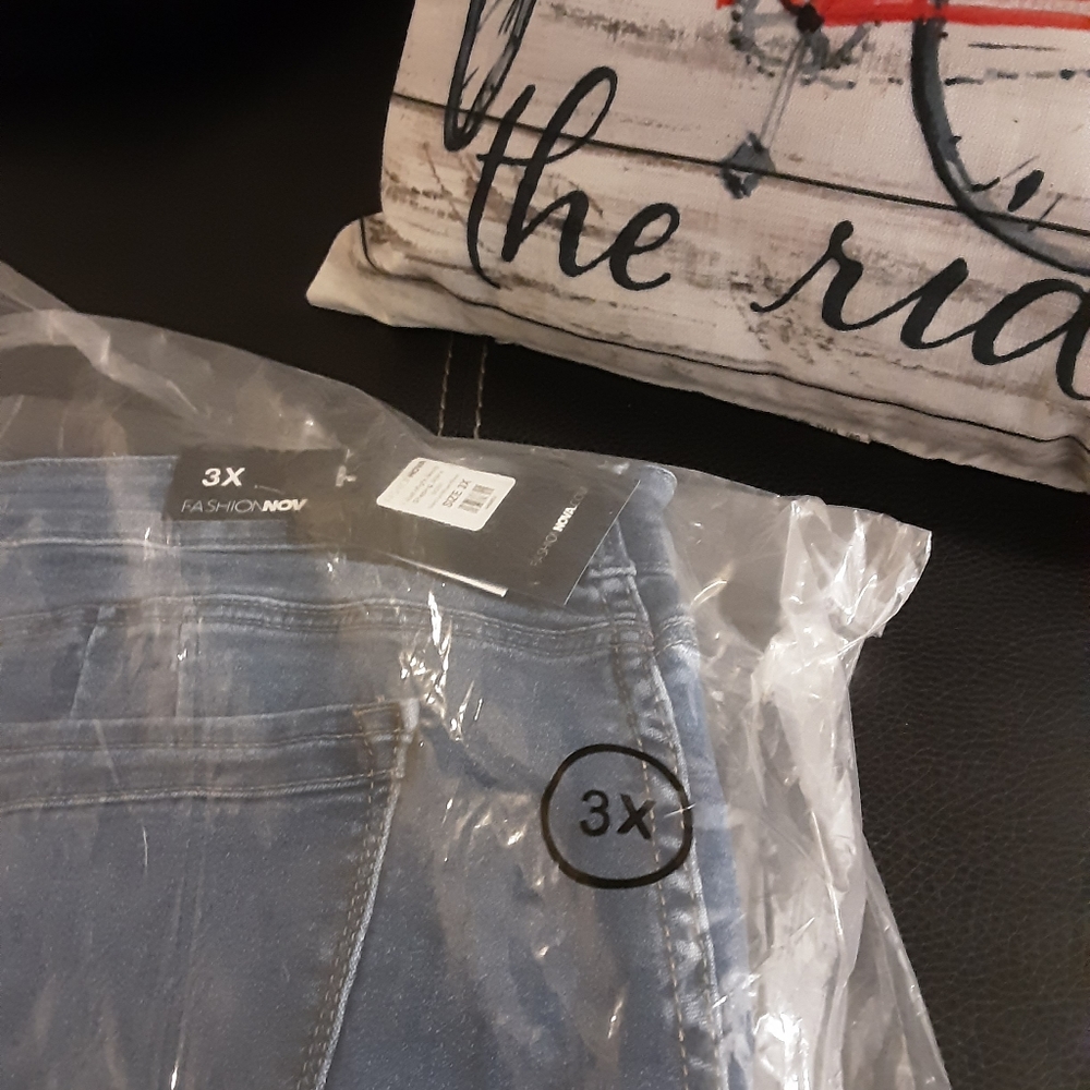 Fashion Nova Booty Shaping Jeans